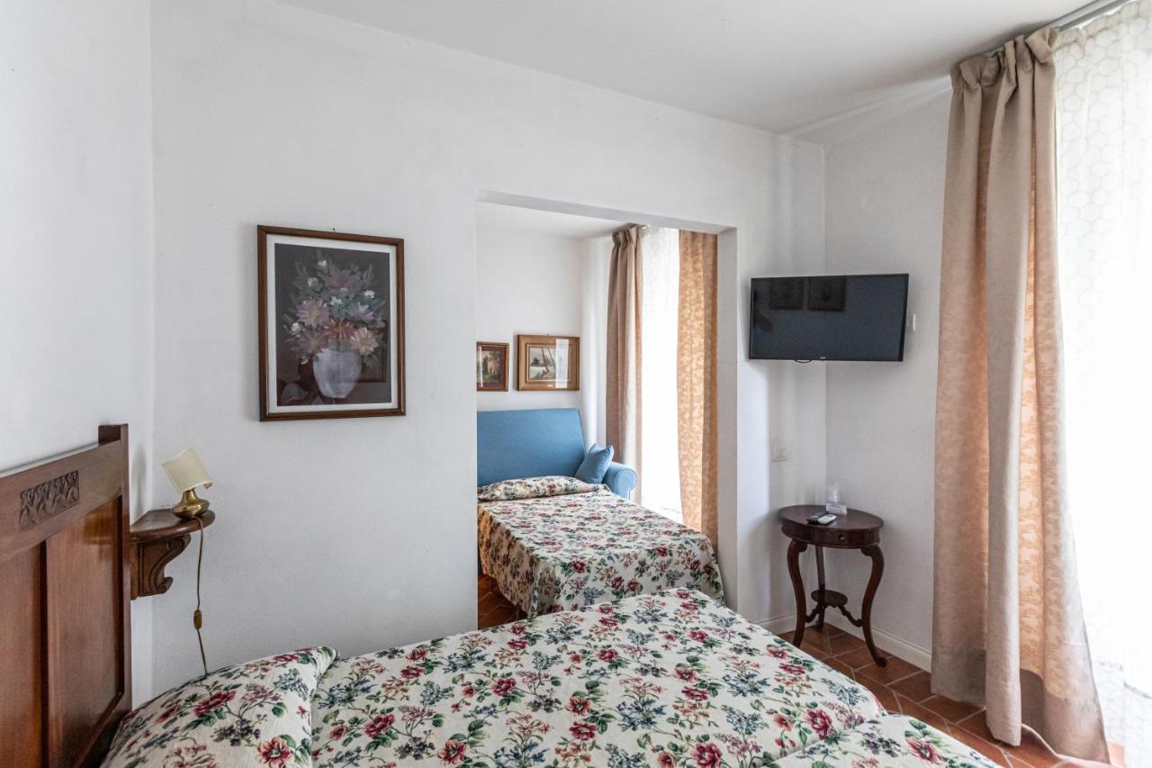 La Locanda Di Adele - Il Giardinetto B&B スカルペリーア エクステリア 写真