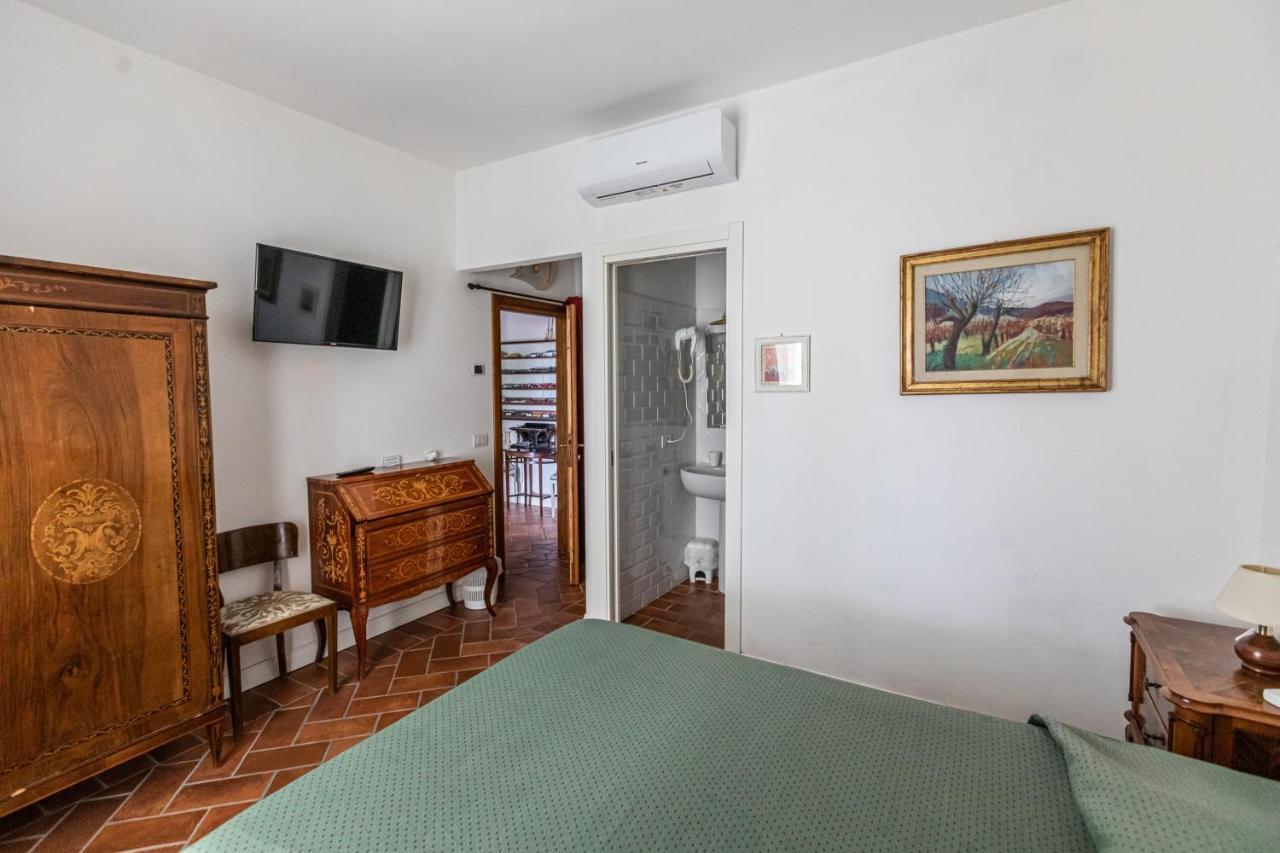 La Locanda Di Adele - Il Giardinetto B&B スカルペリーア エクステリア 写真