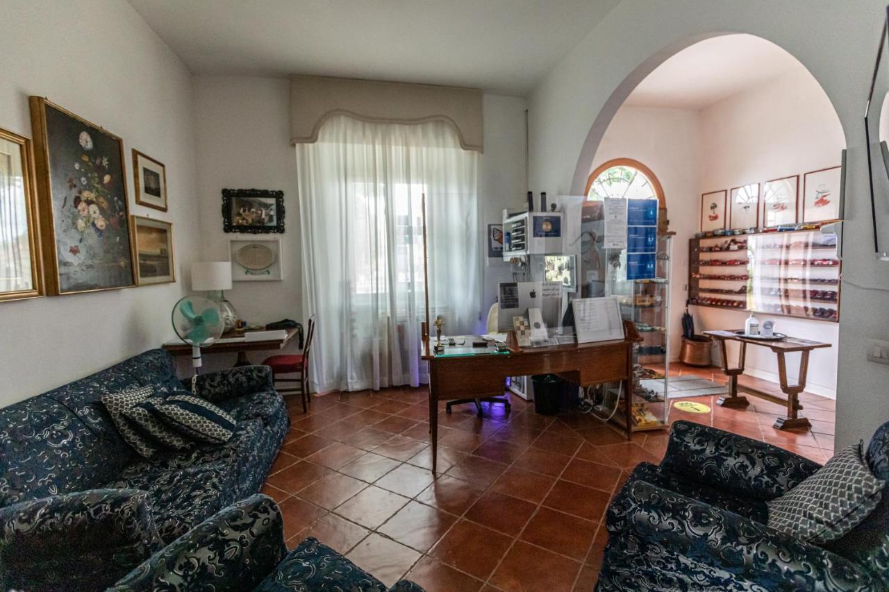 La Locanda Di Adele - Il Giardinetto B&B スカルペリーア エクステリア 写真