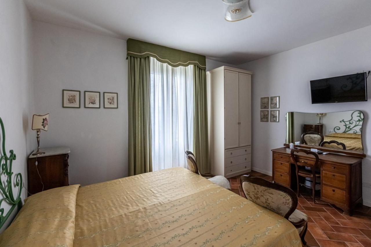 La Locanda Di Adele - Il Giardinetto B&B スカルペリーア エクステリア 写真