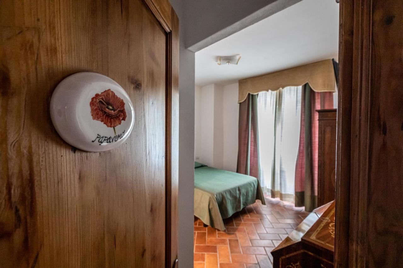 La Locanda Di Adele - Il Giardinetto B&B スカルペリーア エクステリア 写真