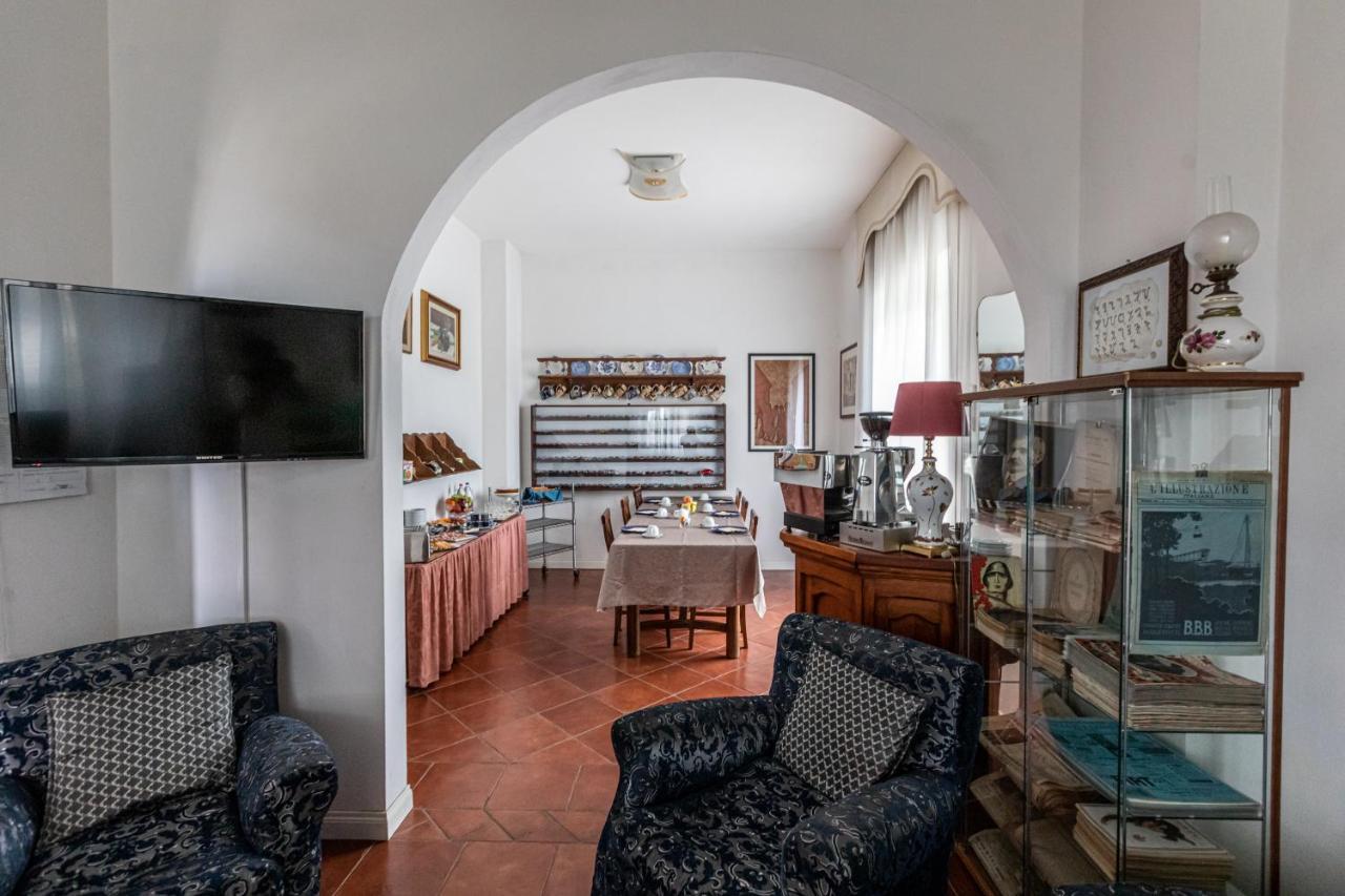 La Locanda Di Adele - Il Giardinetto B&B スカルペリーア エクステリア 写真